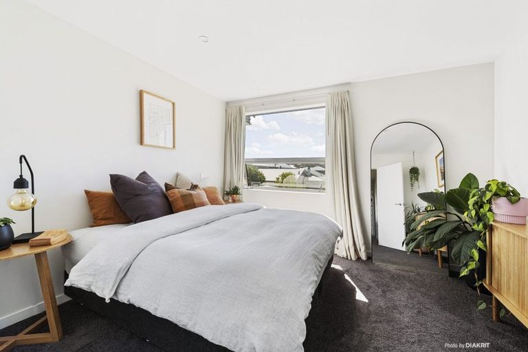 Photo of property in 7/2 Stone Street, Miramar, Wellington, 6022