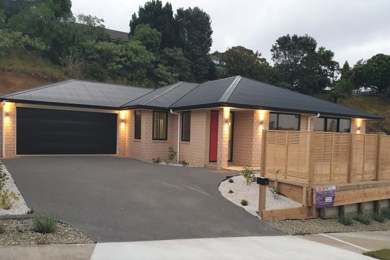 Photo of property in 3 Frederick Place, Whalers Gate, New Plymouth, 4310