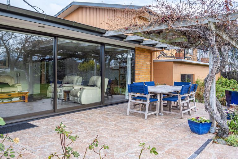 Photo of property in 9 Campbell Street, Geraldine, 7930