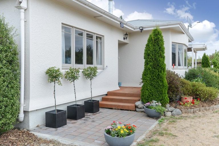 Photo of property in Sawyers Arms Hotel, 11 Buckland Street, Tikokino, Waipawa, 4273