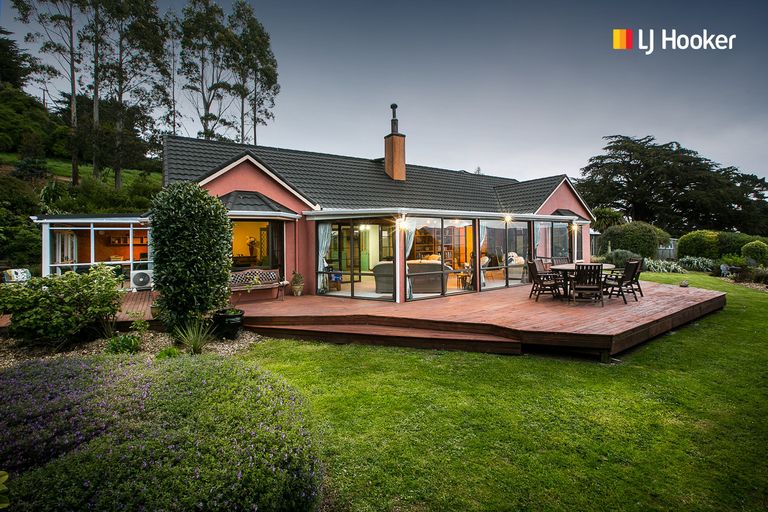Photo of property in 979 Highcliff Road, Highcliff, Dunedin, 9077