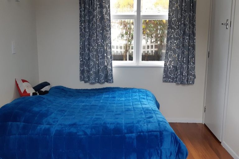 Photo of property in 16 School Road, Clive, 4102