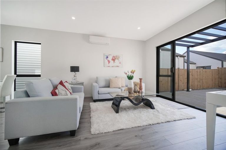 Photo of property in 18 Kairakau Street, Papakura, 2110