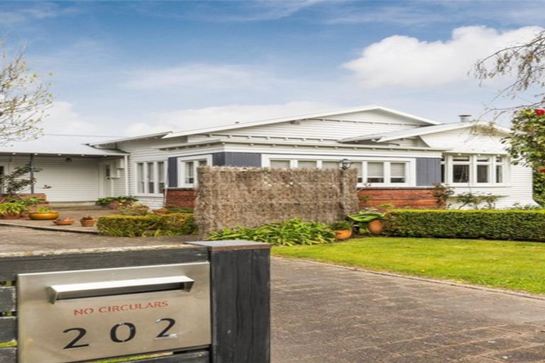 Photo of property in 202 Park Road, Hokowhitu, Palmerston North, 4410