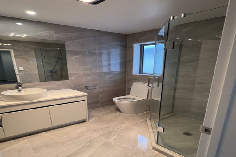 Photo of property in 16 Hikuawa Road, Flat Bush, Auckland, 2019