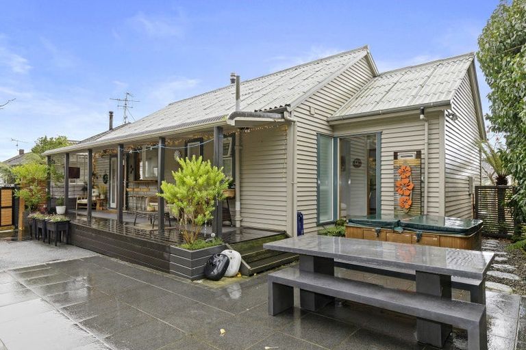 Photo of property in 17 Feist Street, Naenae, Lower Hutt, 5011