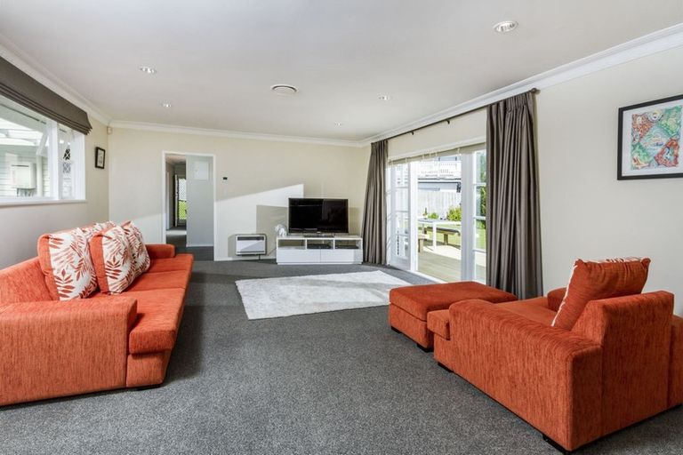 Photo of property in 1/17 Infidel Place, Torbay, Auckland, 0630