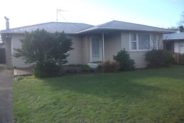 Photo of property in 73 Woodward Street East, Featherston, 5710