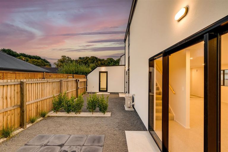 Photo of property in 3/29 Main South Road, Sockburn, Christchurch, 8042