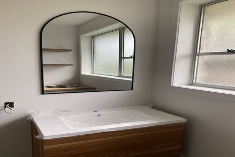 Photo of property in 1/90a Lincoln Road, Hillmorton, Christchurch, 8024