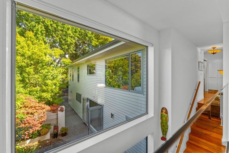 Photo of property in 87 Matipo Road, Mairangi Bay, Auckland, 0630