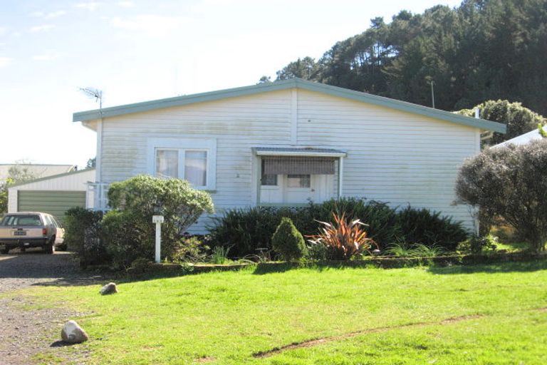 Photo of property in 103 Coromandel Street, Thames, 3500