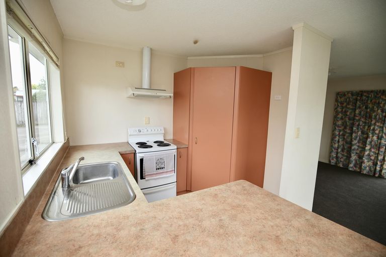 Photo of property in 8a Le Quesne Place, Fairfield, Hamilton, 3214