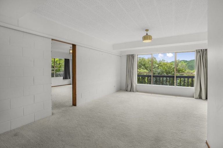 Photo of property in 2/55 Waitohu Road, York Bay, Lower Hutt, 5013