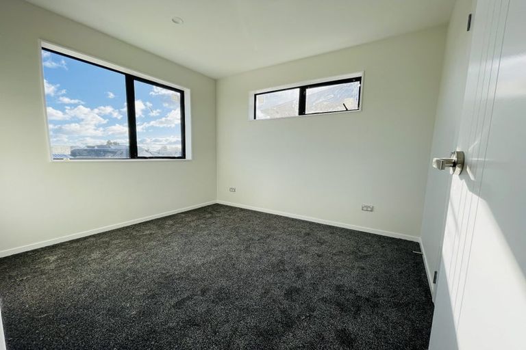 Photo of property in 77 Kaha Road, Papakura, 2110
