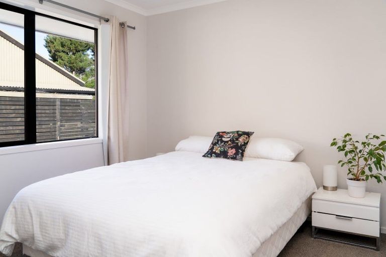 Photo of property in 23 Mcdonnell Road, Arrowtown, 9302