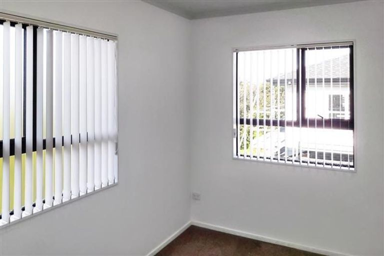 Photo of property in 63a Archibald Road, Kelston, Auckland, 0602