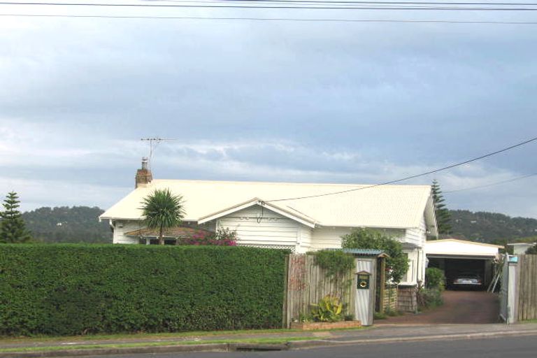 Photo of property in 66 Glengarry Road, Glen Eden, Auckland, 0602