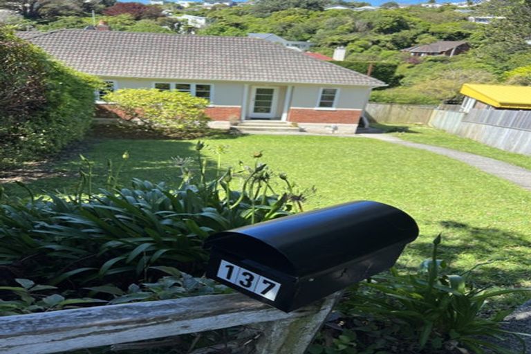 Photo of property in 137 Campbell Street, Karori, Wellington, 6012