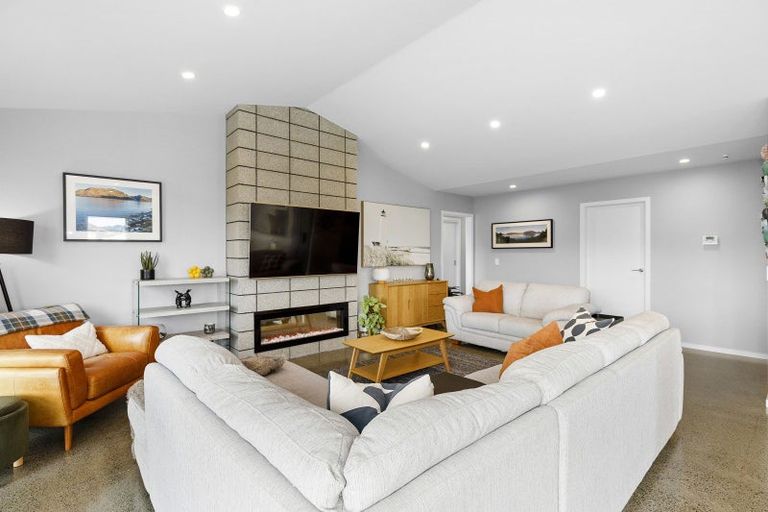 Photo of property in 36 Hopkirk Avenue, Wallaceville, Upper Hutt, 5018