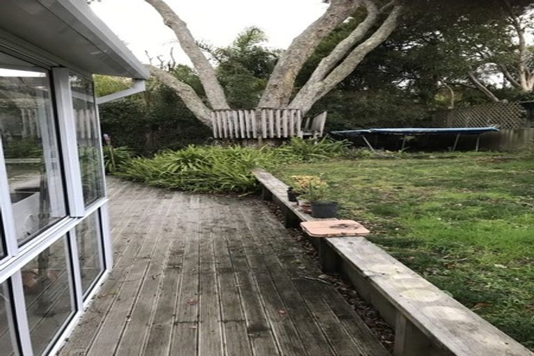 Photo of property in 1/134 Nile Road, Milford, Auckland, 0620