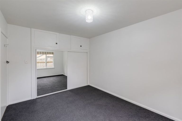 Photo of property in 2/69 Brockworth Place, Riccarton, Christchurch, 8011