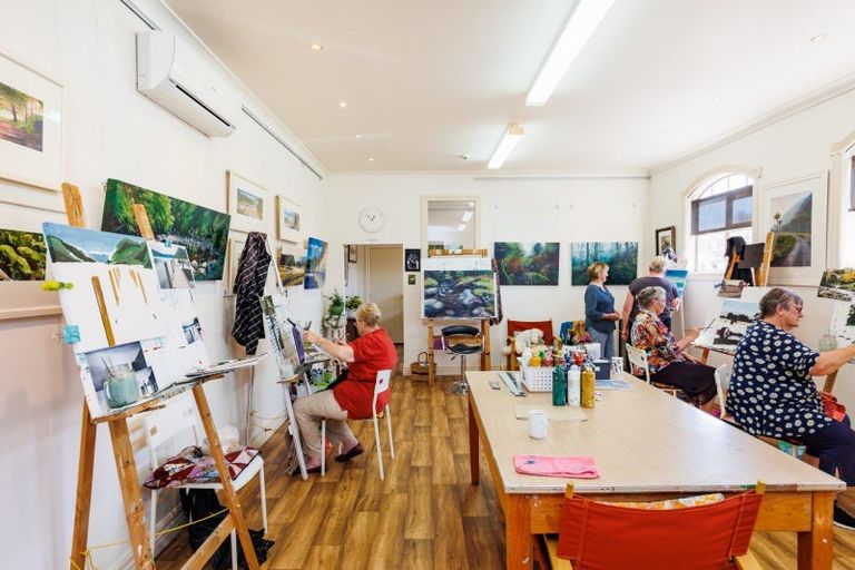 Photo of property in 791 Main Street, Roslyn, Palmerston North, 4414