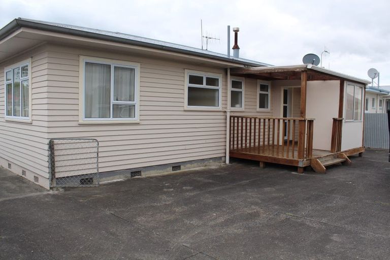 Photo of property in 53 Oldham Avenue, Onekawa, Napier, 4110