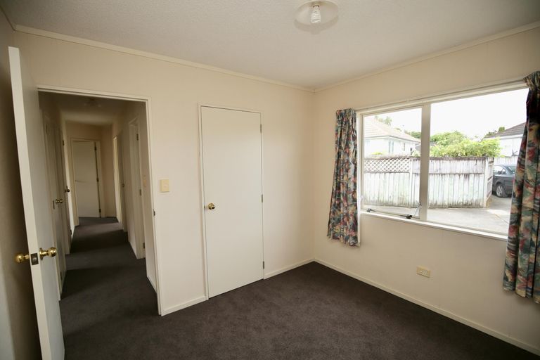Photo of property in 8a Le Quesne Place, Fairfield, Hamilton, 3214