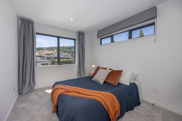 Photo of property in 1 Kamahi Street, Wanaka, 9305