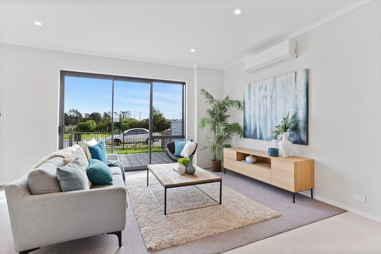 Photo of property in 3/21 Boyes Avenue, Whenuapai, Auckland, 0618