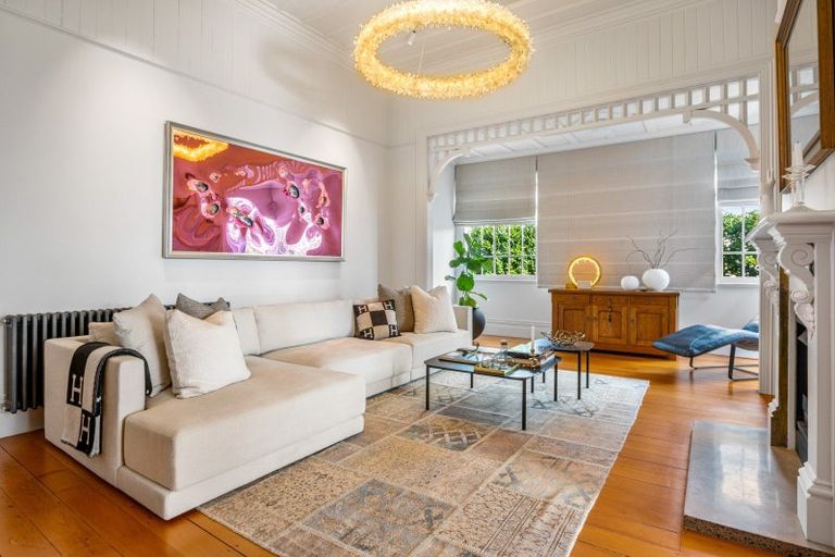 Photo of property in 215 Jervois Road, Herne Bay, Auckland, 1011