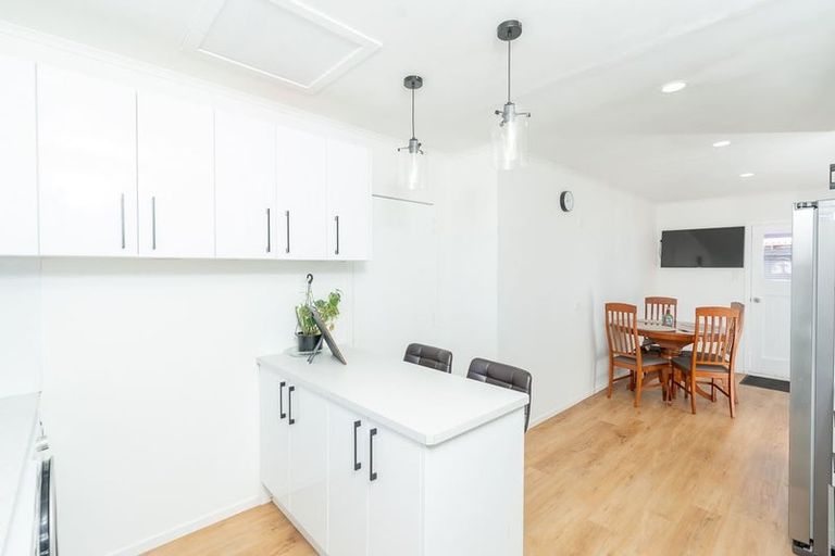 Photo of property in 9 Odette Street, Bader, Hamilton, 3206