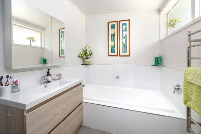 Photo of property in 75 Underhill Road, Featherston, 5710