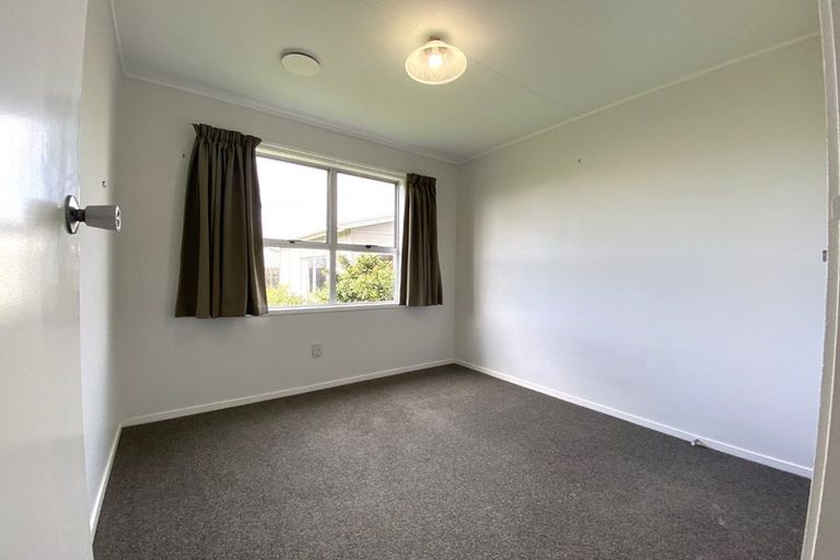 Photo of property in 2a Lipscombe Crescent, Havelock North, 4130