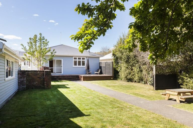 Photo of property in 29 Waltham Road, Sydenham, Christchurch, 8023