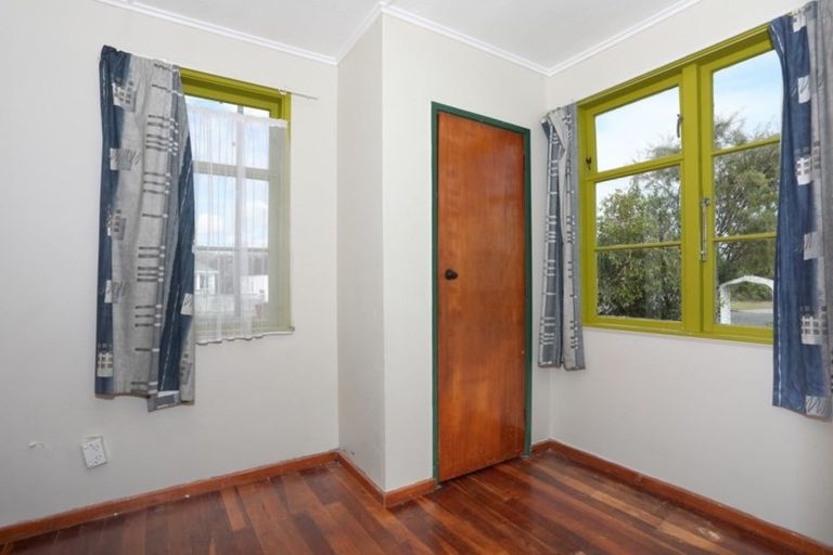 Photo of property in 15/17 Lyon Street, Marton, 4710