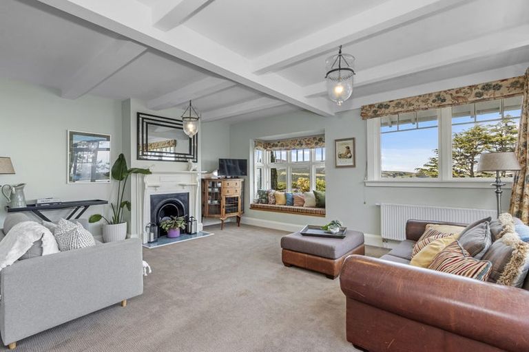 Photo of property in 119 Dyers Pass Road, Cashmere, Christchurch, 8022