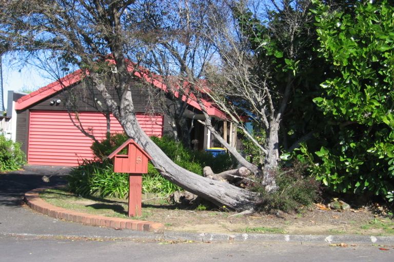 Photo of property in 5 Limeburners Close, Hobsonville, Auckland, 0618