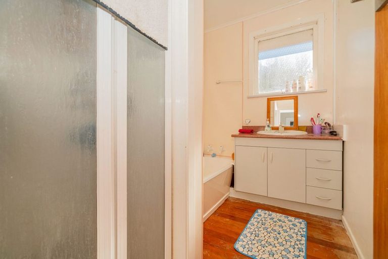 Photo of property in 12 Claremont Avenue, Paeroa, 3600