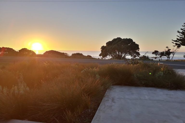 Photo of property in 71 Moana Road, Okitu, Gisborne, 4010