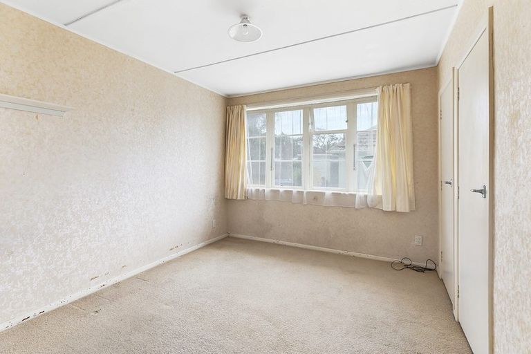 Photo of property in 52 Mungavin Avenue, Ranui, Porirua, 5024