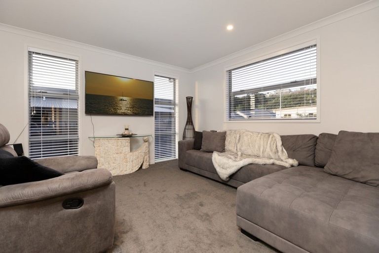 Photo of property in 20 Rochfort Crescent, Pyes Pa, Tauranga, 3112