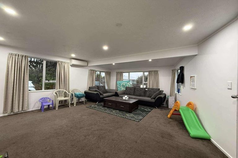 Photo of property in 18 Thimble Lane, Whitby, Porirua, 5024