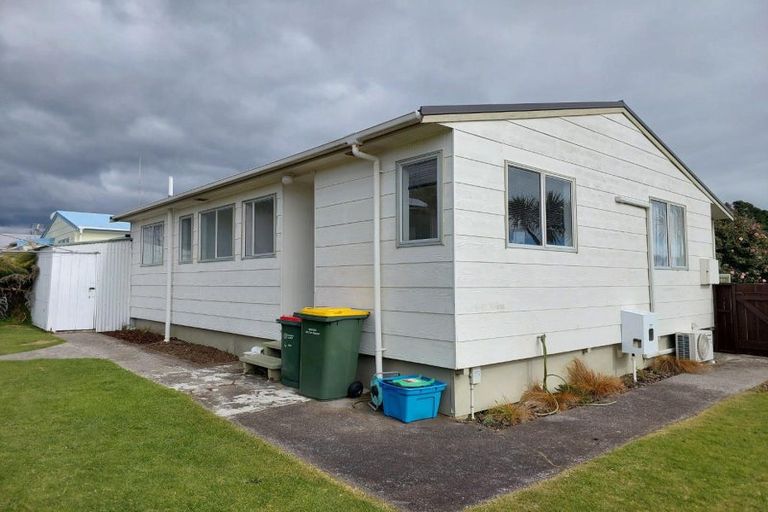 Photo of property in 12 Glasgow Street, Bell Block, New Plymouth, 4312