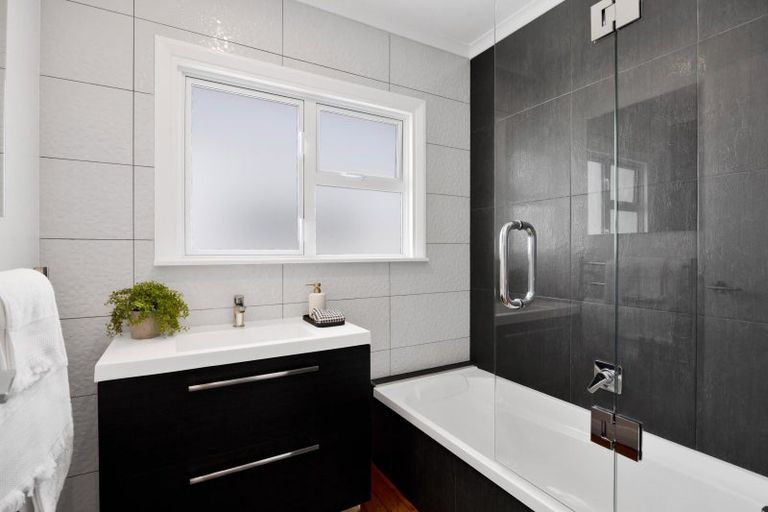 Photo of property in 8 Solway Terrace, Bell Block, New Plymouth, 4312