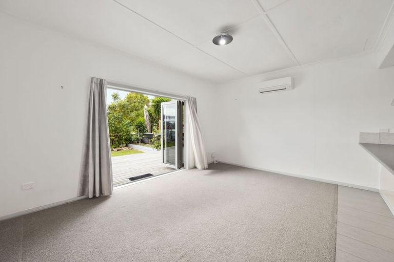 Photo of property in 95 Orchard West Road, Ngatea, 3503