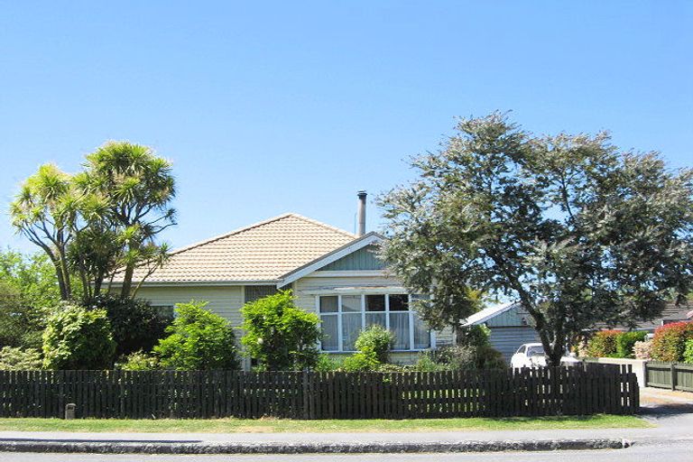 Photo of property in 120 Percival Street, Rangiora, 7400