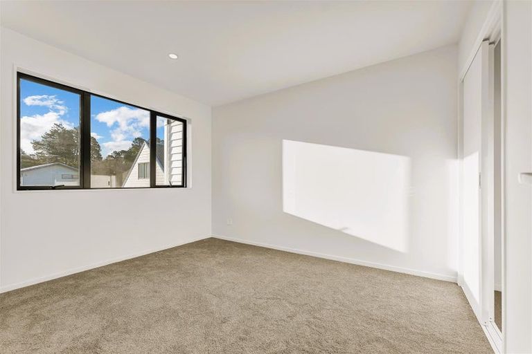 Photo of property in 16b Bellringer Road, Massey, Auckland, 0614
