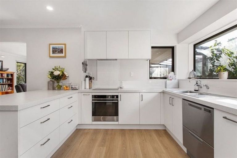 Photo of property in 1/124 Hamilton Avenue, Ilam, Christchurch, 8041